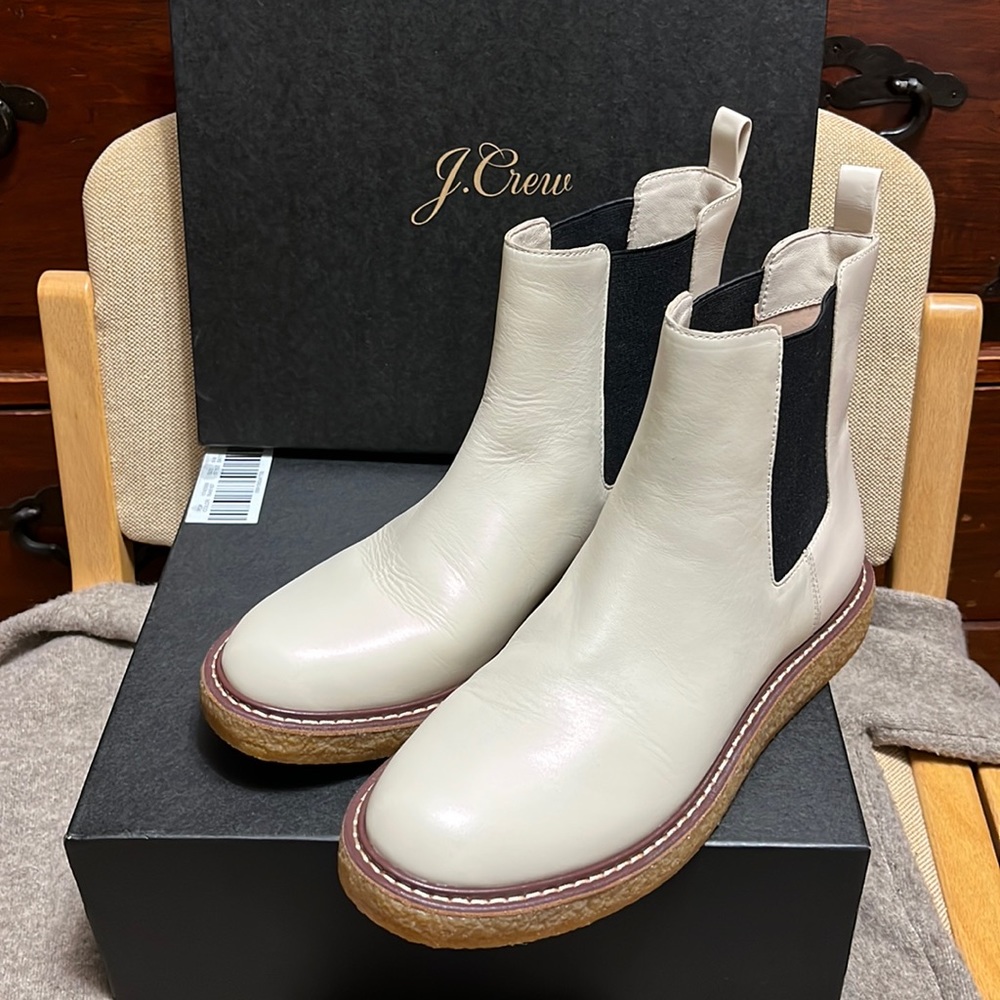 NWT J. CREW Cream colored Leather Chelsea Boots SZ 8 w/ Rubber Sole ANKLE BOOTS